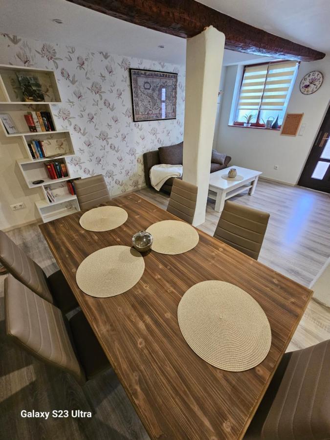 Ferienwohnung ,,Hinter Der Mauer" Hildburghausen Buitenkant foto