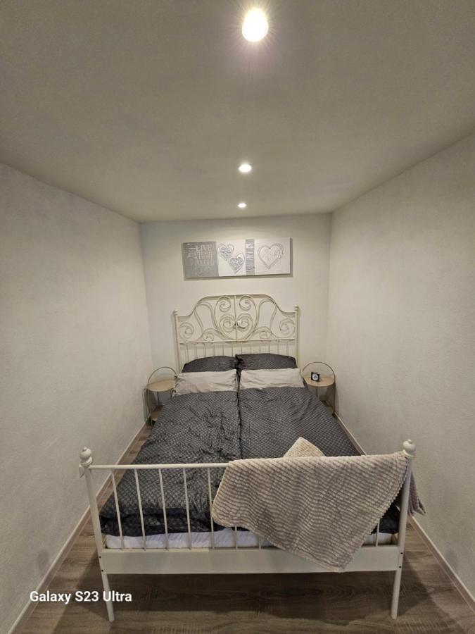 Ferienwohnung ,,Hinter Der Mauer" Hildburghausen Buitenkant foto