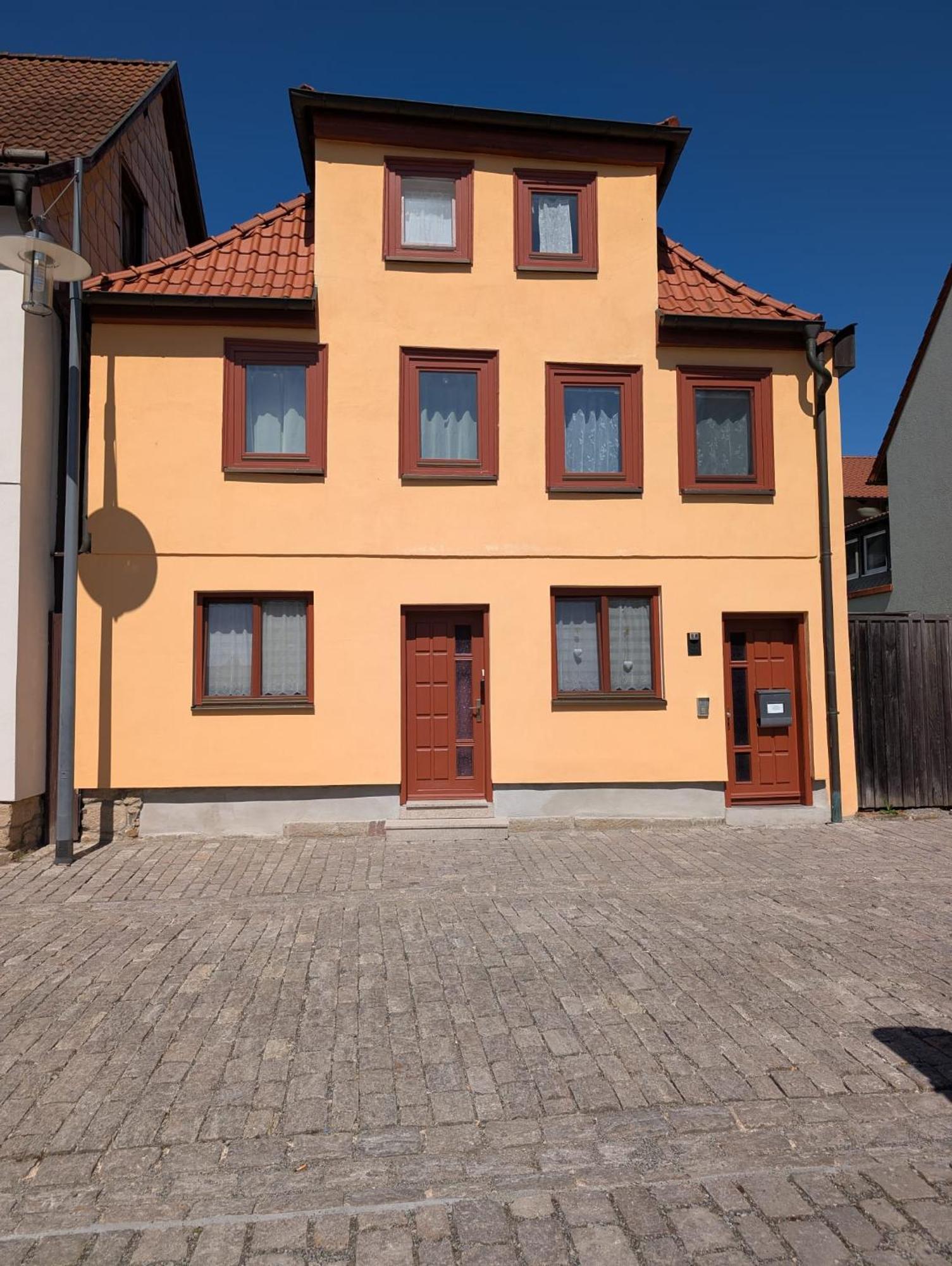 Ferienwohnung ,,Hinter Der Mauer" Hildburghausen Buitenkant foto